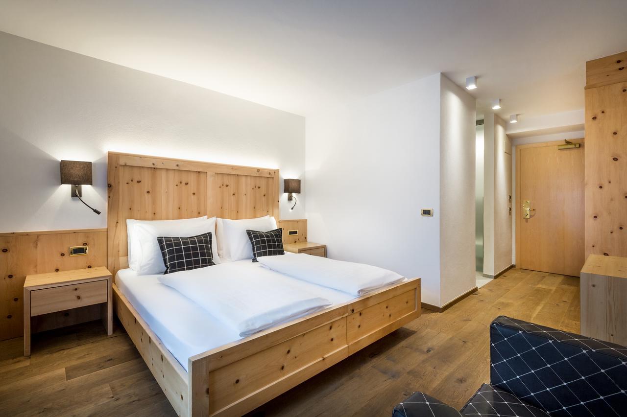 Hotel Des Alpes ラ・ヴィッラ エクステリア 写真